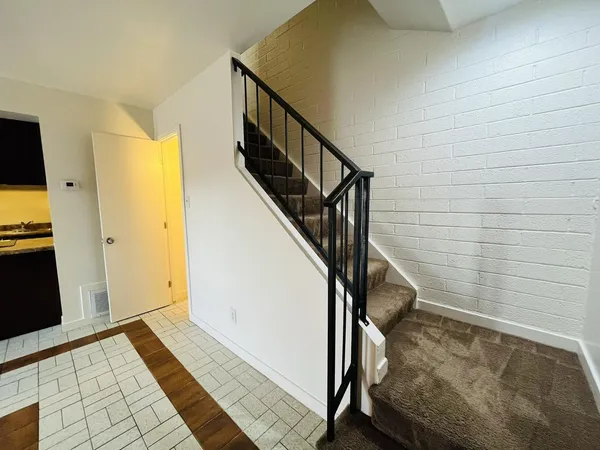 $1,495 | 5041 North 40th Avenue, Phoenix, AZ 85019