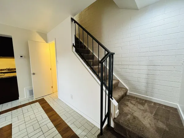 $1,395 | 5041 North 40th Avenue, Phoenix, AZ 85019
