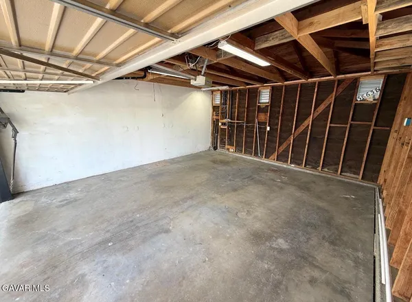 $2,900 | 38638 31st Street East, Palmdale, CA 93550