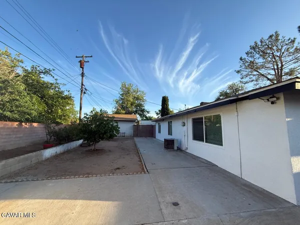 $2,900 | 38638 31st Street East, Palmdale, CA 93550