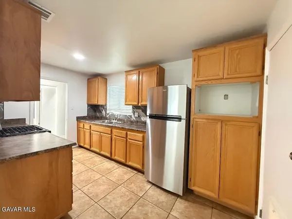 $2,900 | 38638 31st Street East, Palmdale, CA 93550