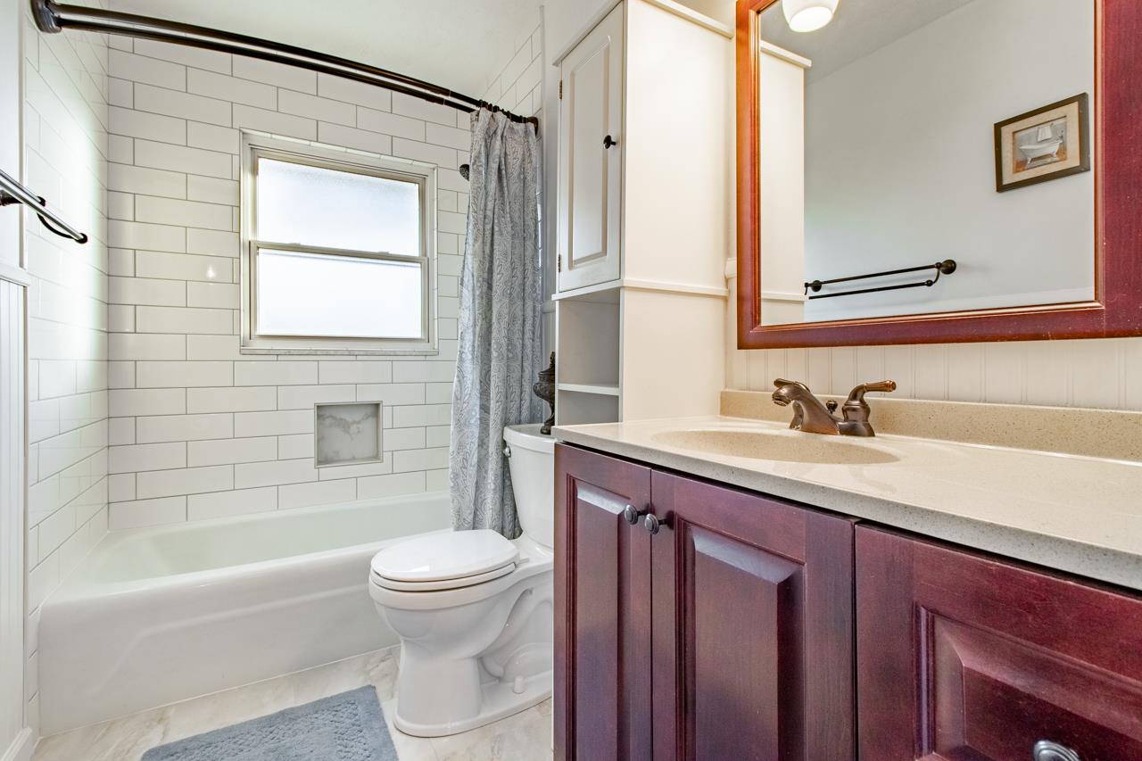 426 Joliet Road Marquette Heights, IL 61554 - Photo 15 of 26 Gallery Image 15