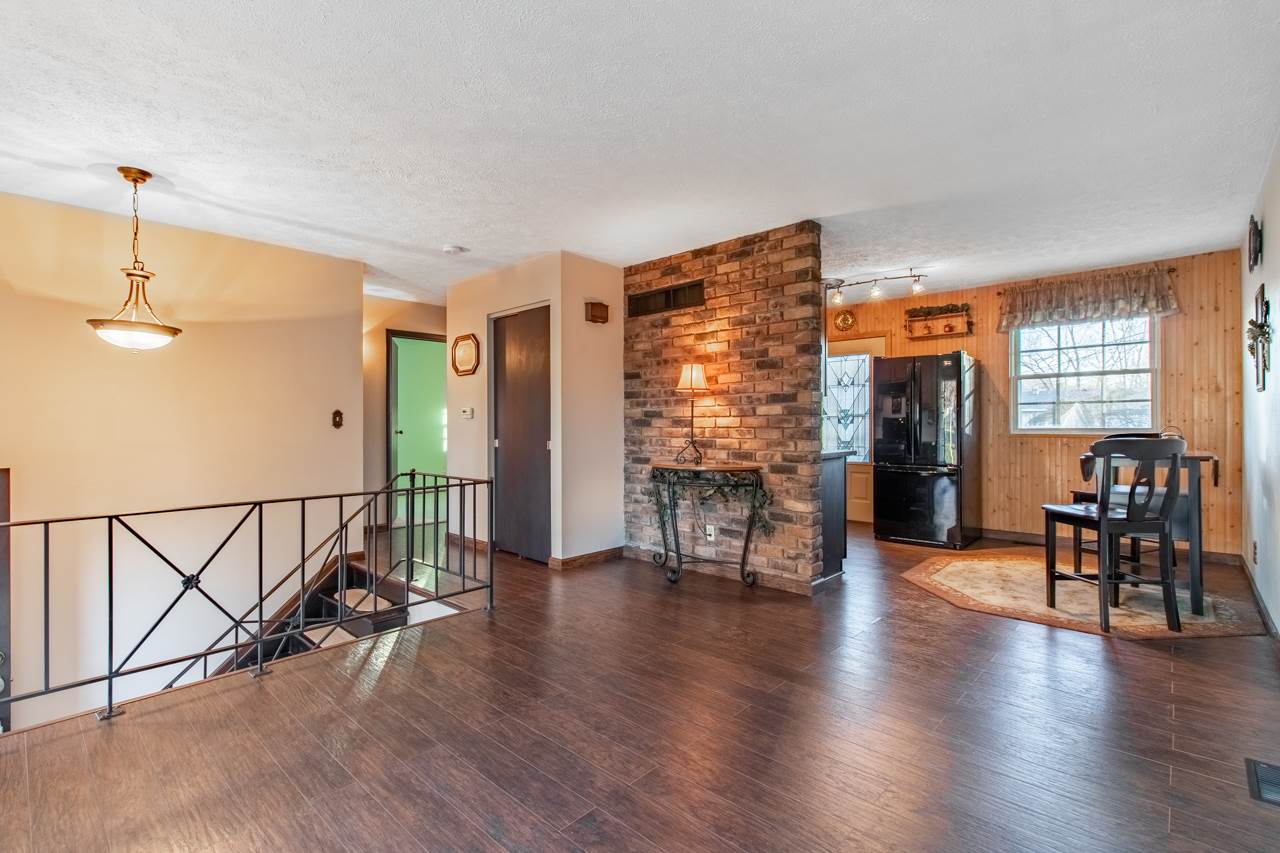 426 Joliet Road Marquette Heights, IL 61554 - Photo 5 of 26 Gallery Image 5