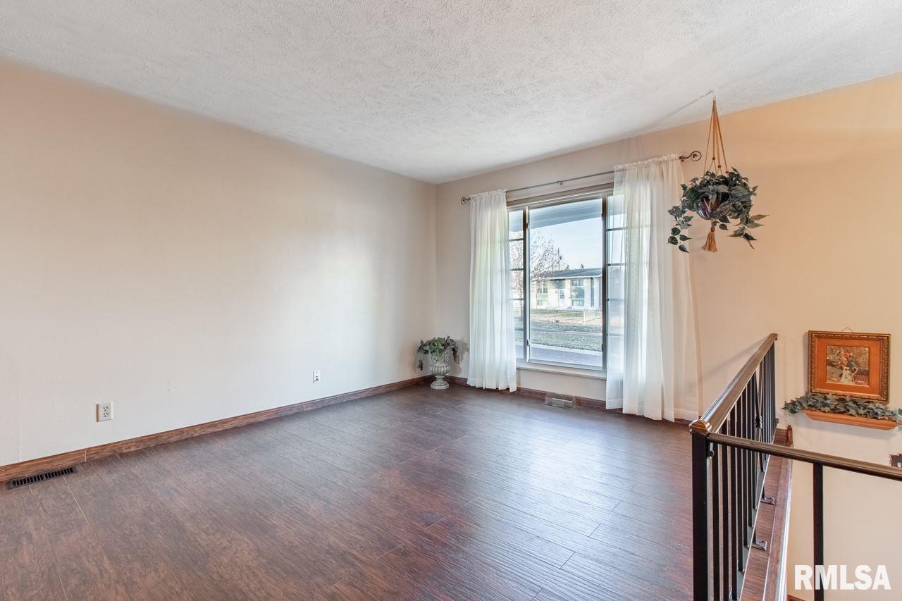 426 Joliet Road Marquette Heights, IL 61554 - Photo 8 of 26 Gallery Image 8