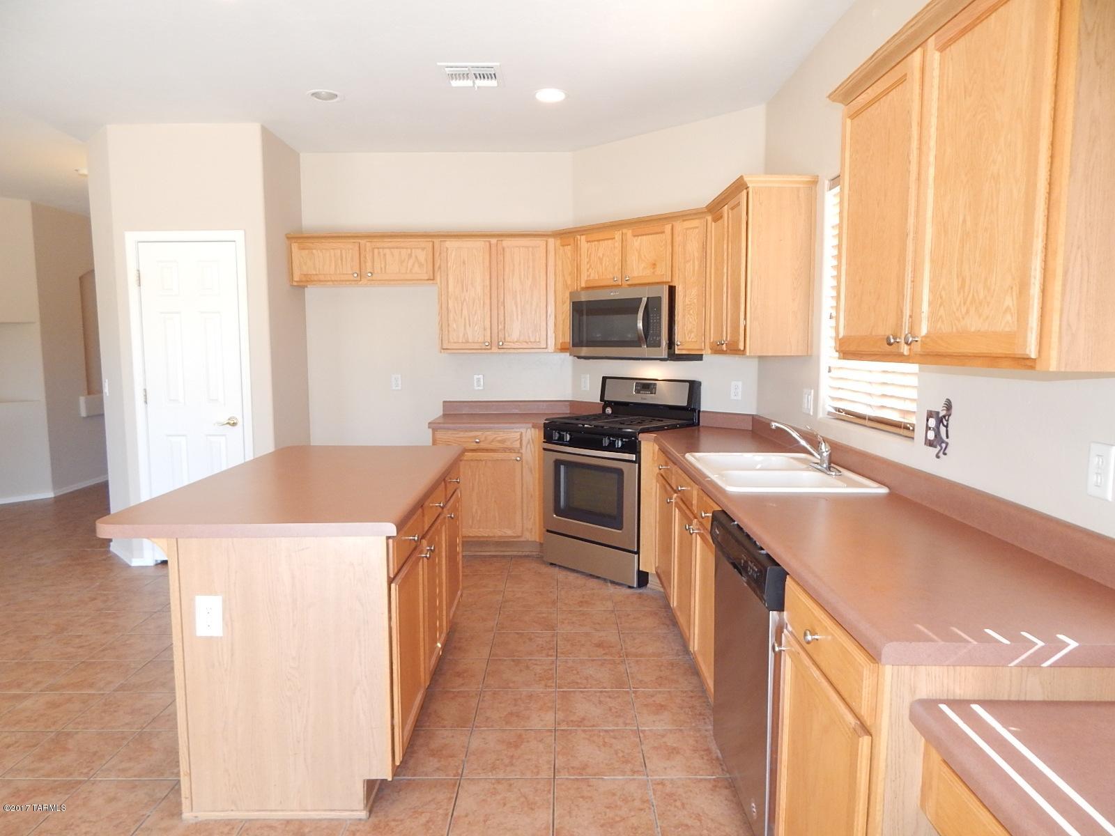 3498 South Desert Promenade Road Tucson, AZ 85735 - Photo 5 of 26