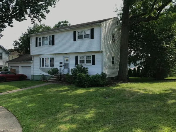 $2,600 | 14 Walnut Parkway, Unit 2, Montclair, NJ 07042
