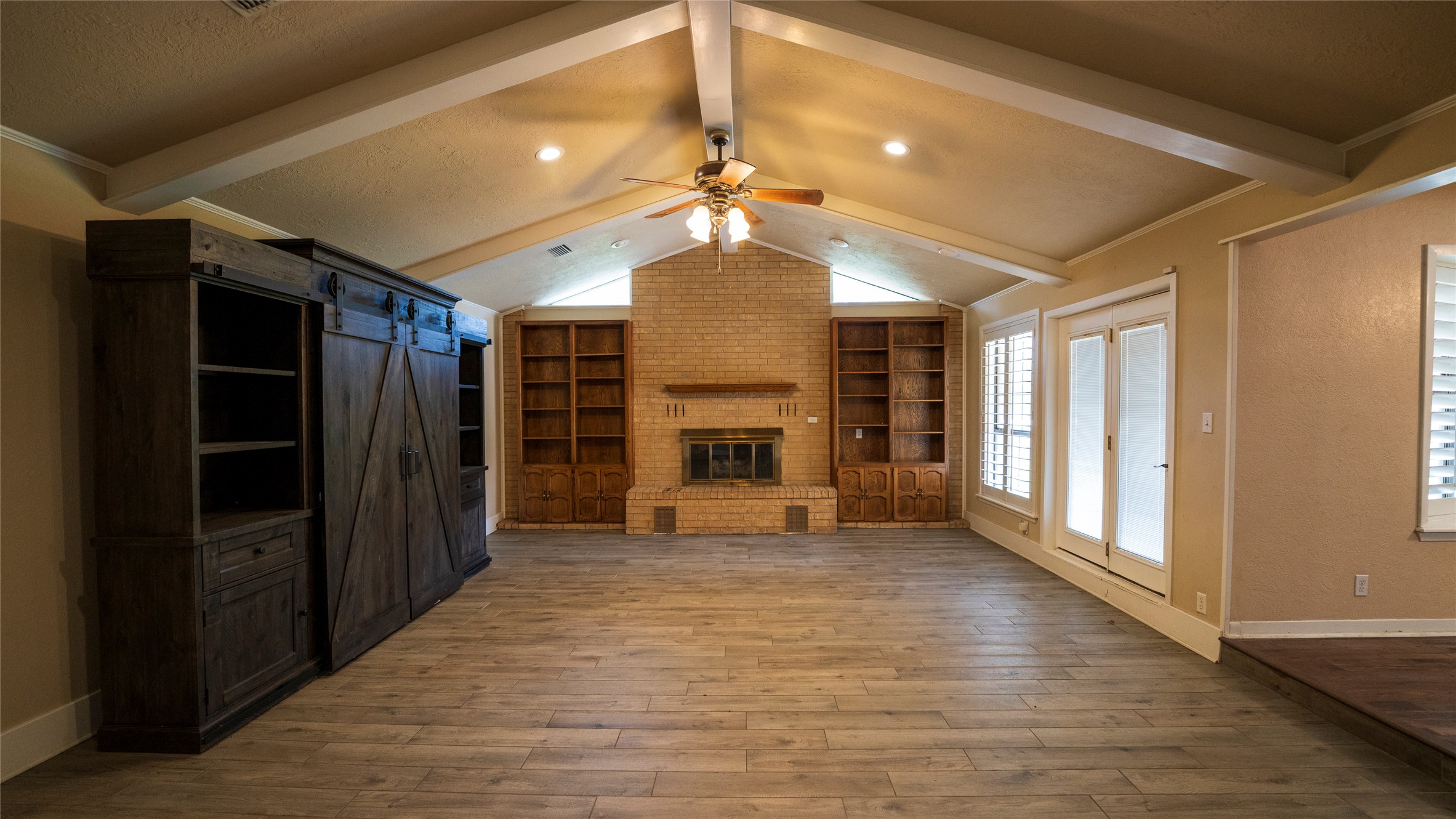 2105 Yokley Road Rockdale, TX 76567 - Photo 10 of 38 a view of a livingroom with a ceiling fan window and a ceiling fan