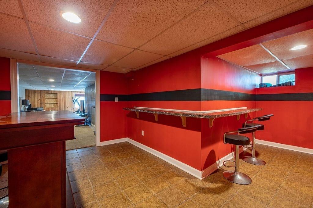 32 Maple Avenue Rutland, MA 01543 - Photo 34 of 42 a room with a desk and chair