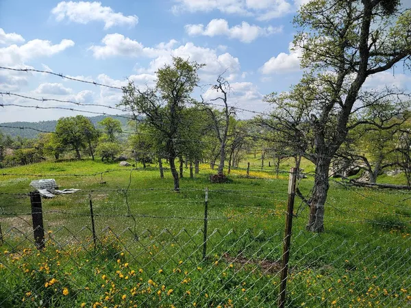 $395,000 | 33323 Buttercup Lane, Squaw Valley, CA 93675