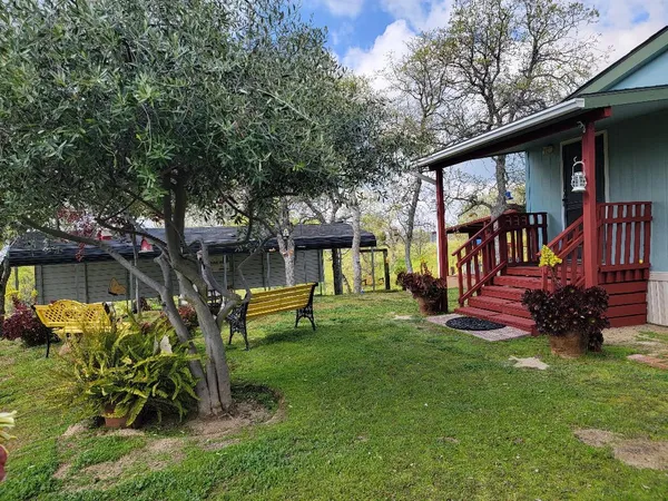 $395,000 | 33323 Buttercup Lane, Squaw Valley, CA 93675