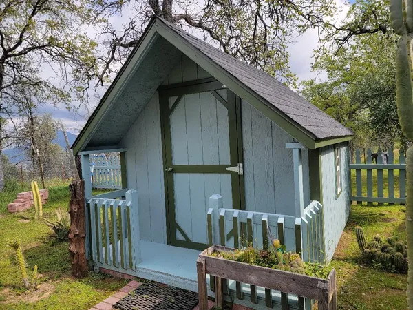 $395,000 | 33323 Buttercup Lane, Squaw Valley, CA 93675