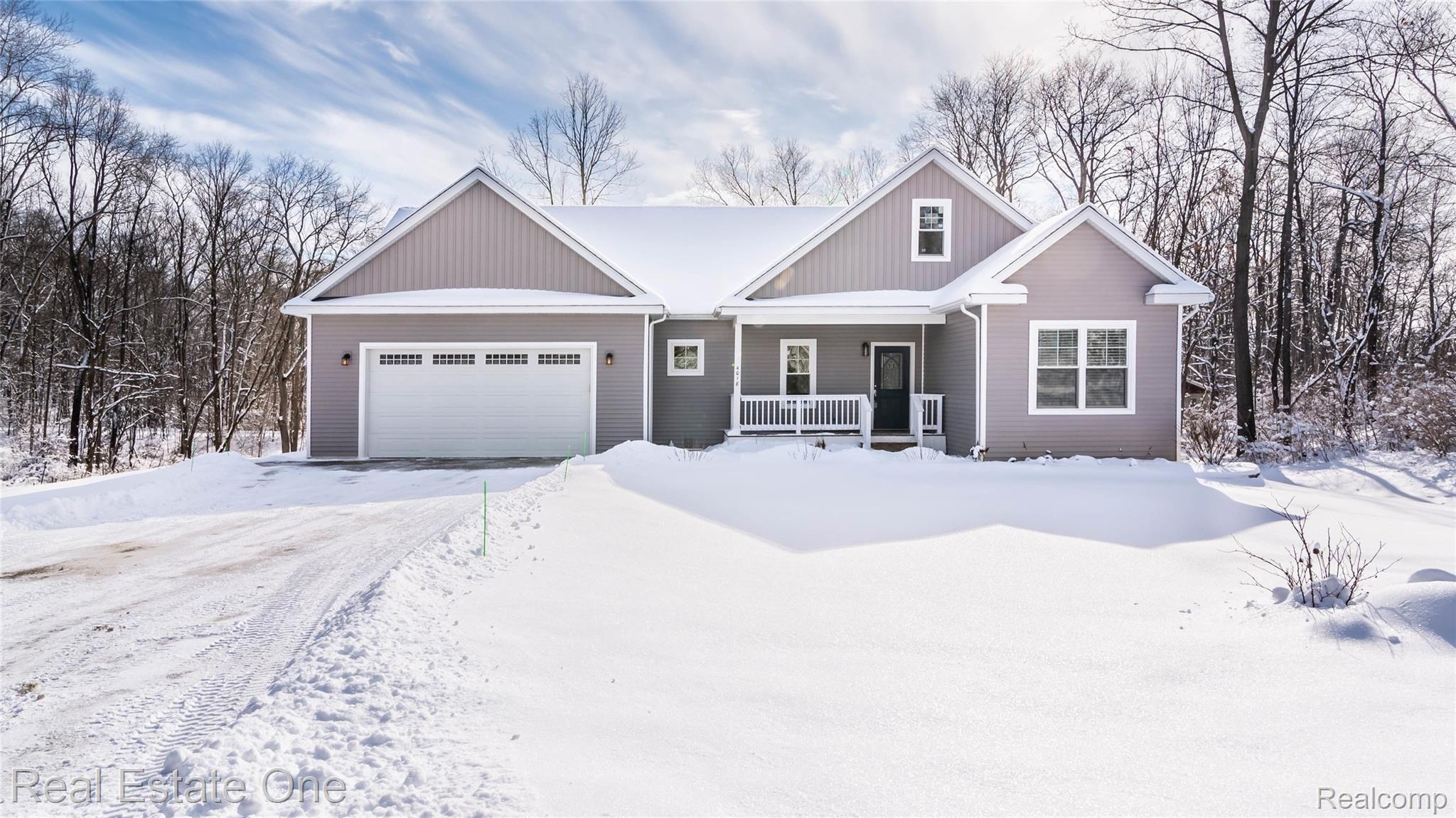 4018 Hartland Road Hartland, MI 48353 - Photo 1 of 54 Front View