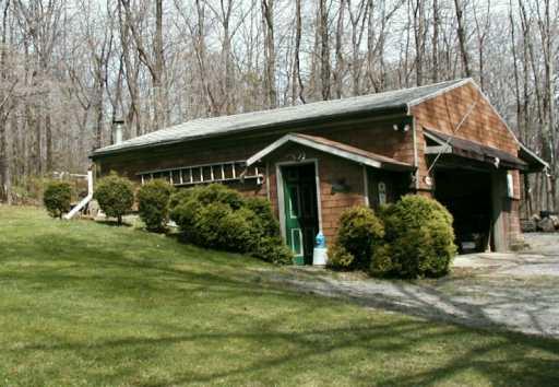 300 Mahood Road Butler, PA 16001 - Photo 5 of 8 Gallery Image 5