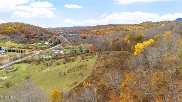 $199,900 | 5736 State Route 22, Salem, NY 12865