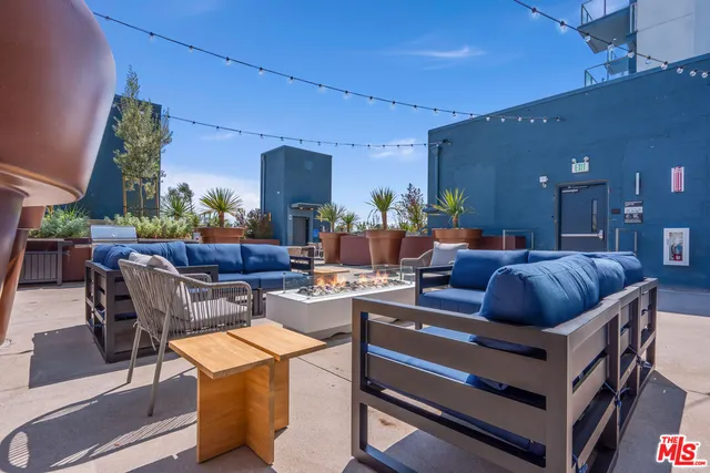 $2,475 | 800 Western Avenue, Unit 519, Los Angeles, CA 90005