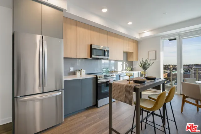 $2,475 | 800 Western Avenue, Unit 519, Los Angeles, CA 90005