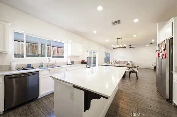 $422,500 | 9612 Cobble Creek Dr. Drive, Shafter, CA 93263