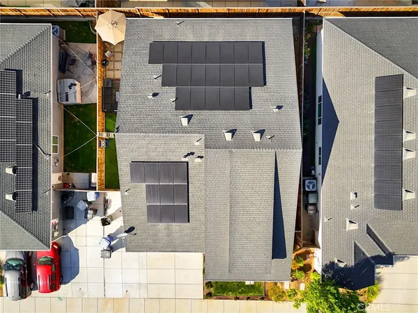 $422,500 | 9612 Cobble Creek Dr. Drive, Shafter, CA 93263