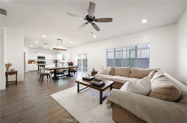 $422,500 | 9612 Cobble Creek Dr. Drive, Shafter, CA 93263