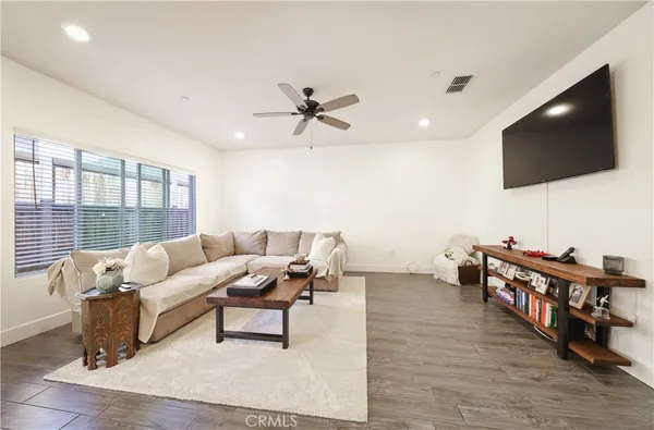 $422,500 | 9612 Cobble Creek Dr. Drive, Shafter, CA 93263