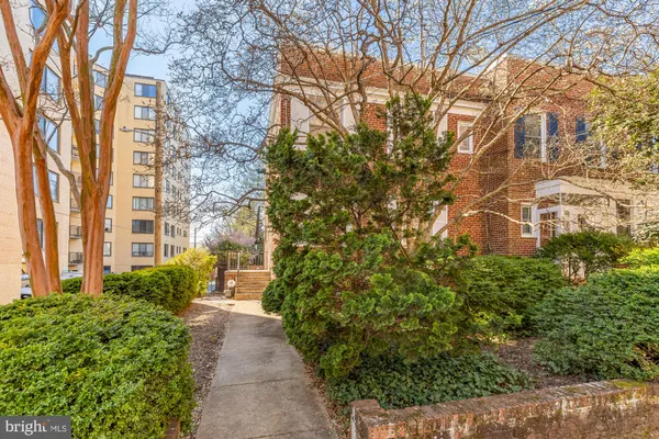 $899,000 | 3520 Davenport Street Northwest, Washington, DC 20008