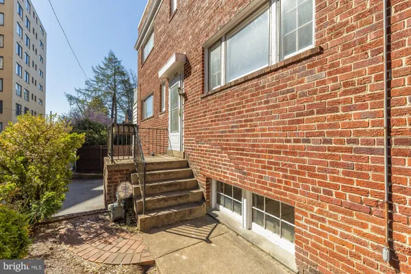 $899,000 | 3520 Davenport Street Northwest, Washington, DC 20008