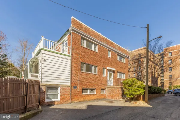 $899,000 | 3520 Davenport Street Northwest, Washington, DC 20008