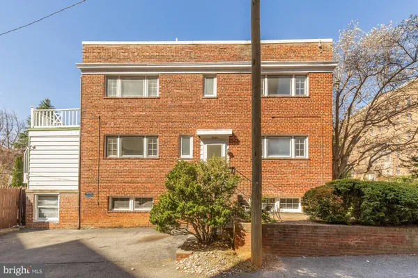 $899,000 | 3520 Davenport Street Northwest, Washington, DC 20008