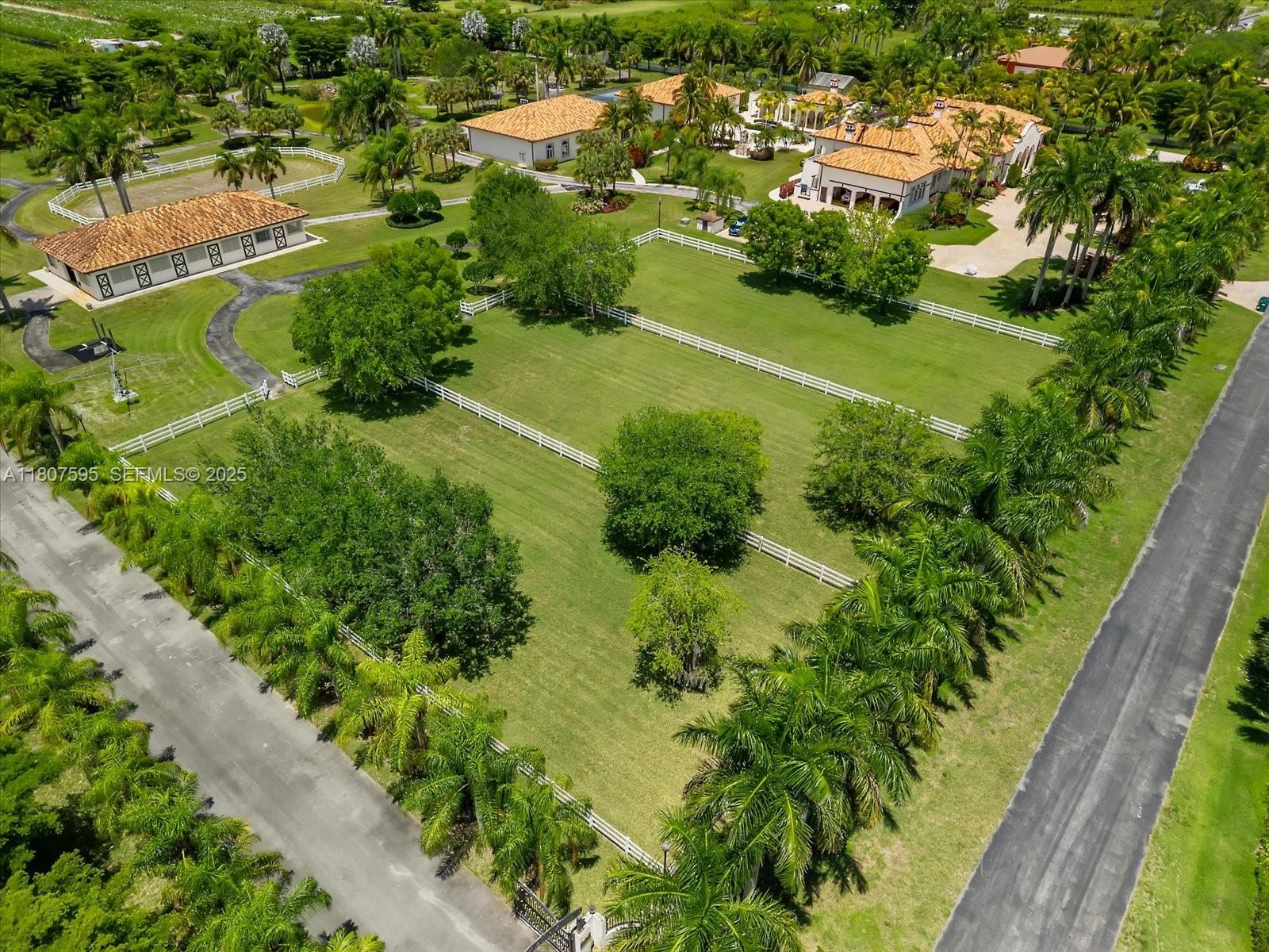 18451 Southwest 158th Street Miami, FL 33187 - Photo 41 of 45 a view of a garden
