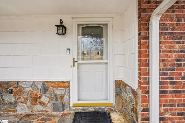 $330,000 | 104 Owens Drive, Inman, SC 29349