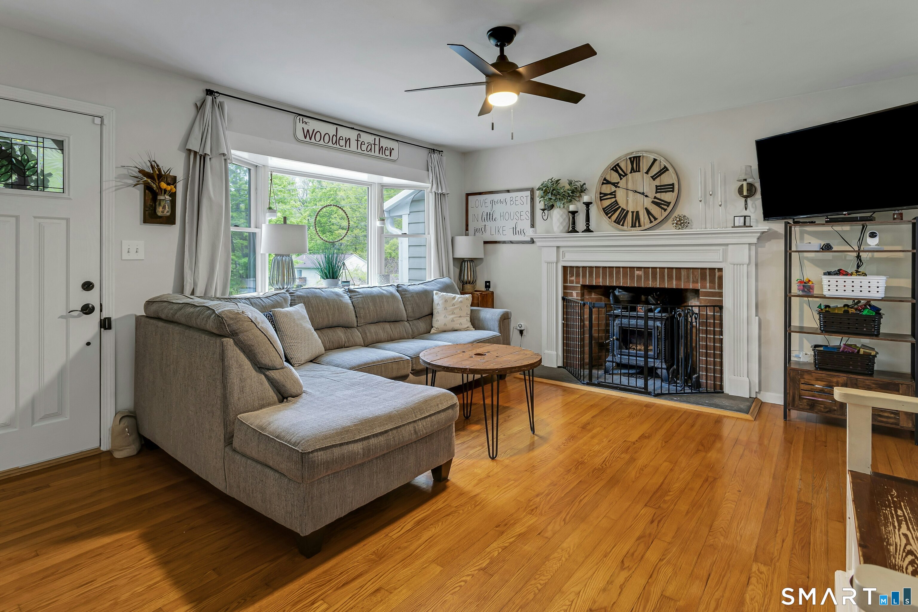 5 Sand Pit Road New Milford, CT 06776 - Photo 7 of 25 Living area