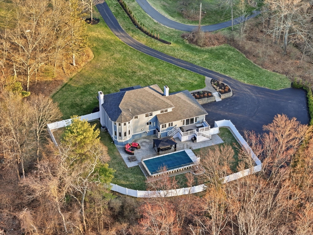 52 East Street Middleton, MA 01949 - Photo 2 of 40