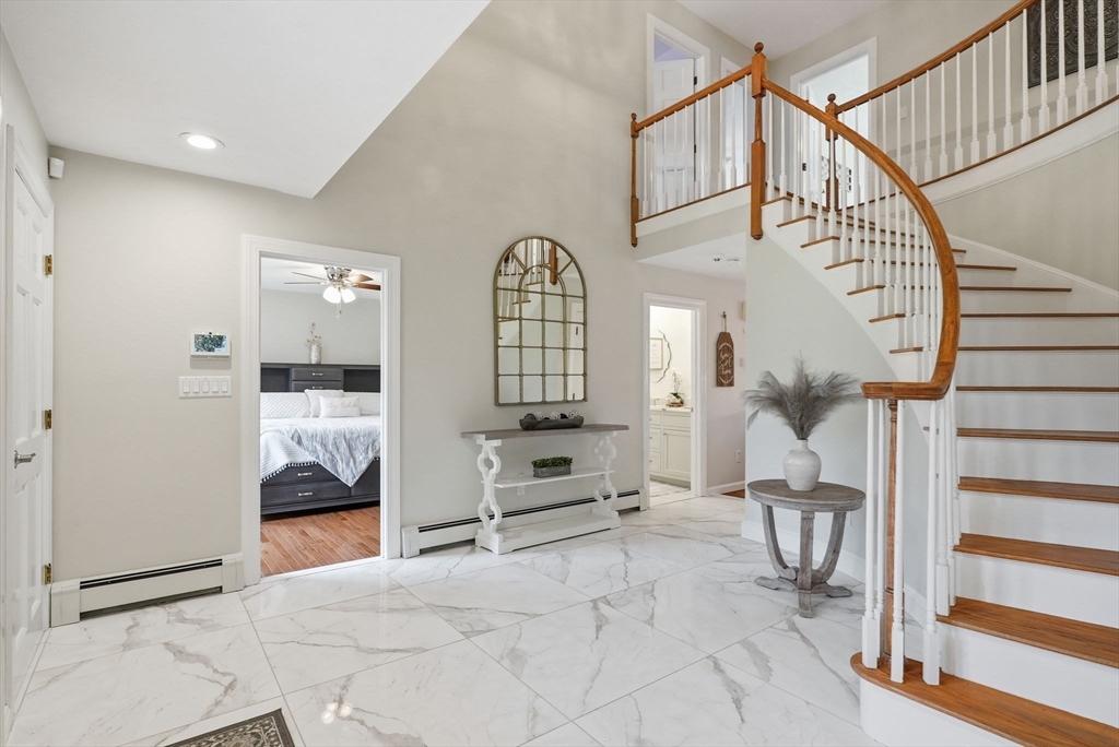 52 East Street Middleton, MA 01949 - Photo 3 of 40