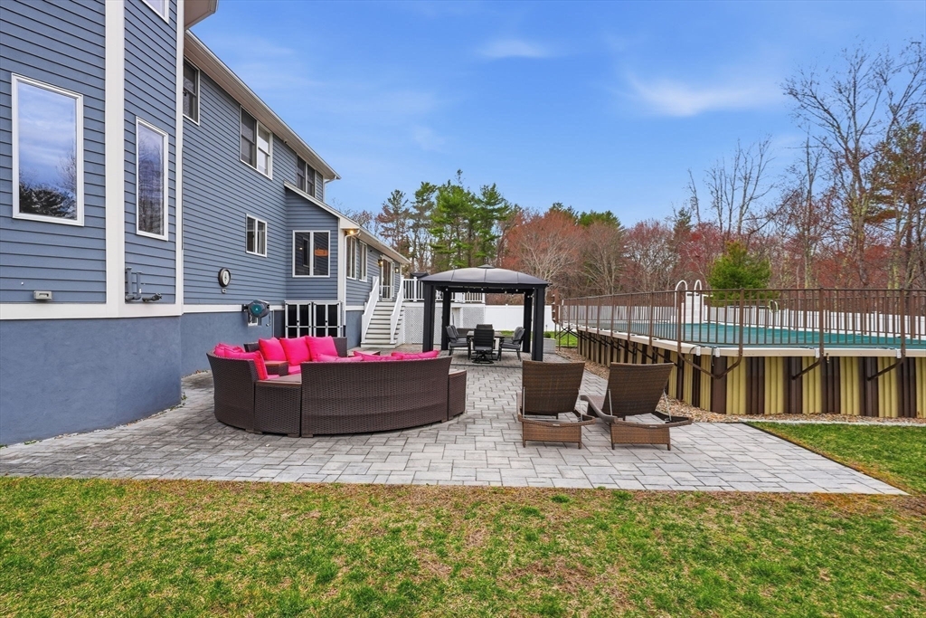 52 East Street Middleton, MA 01949 - Photo 34 of 40