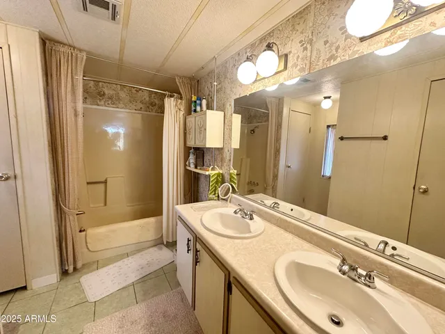 a view of an entrance door of the house