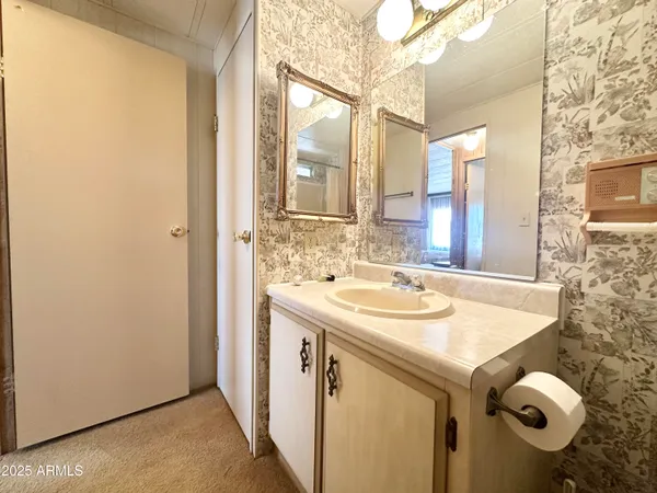 $214,000 | 5521 East Aspen Avenue, Mesa, AZ 85206
