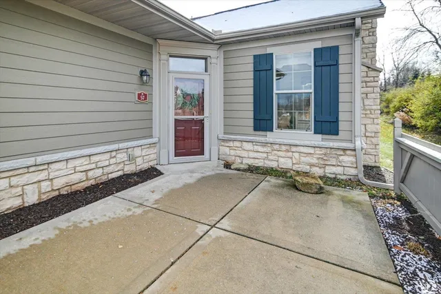 $500,000 | 57 Pond Vw Way, Fitchburg, WI 53711