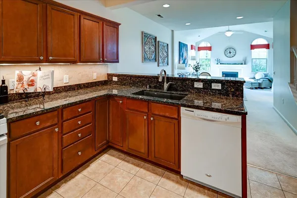 $500,000 | 57 Pond Vw Way, Fitchburg, WI 53711