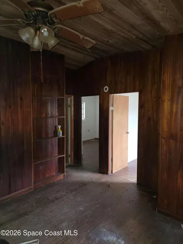 a view of empty room