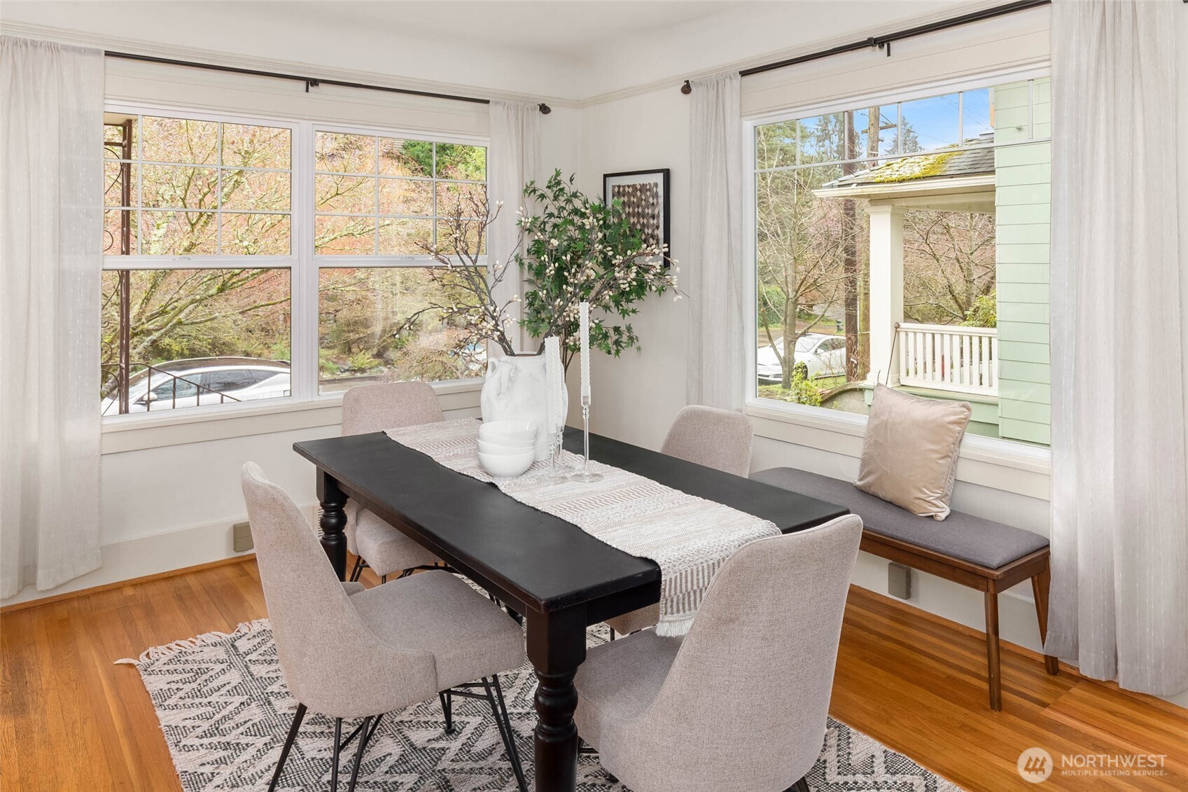 4411 2nd Avenue Northwest Seattle, WA 98107 - Photo 3 of 30