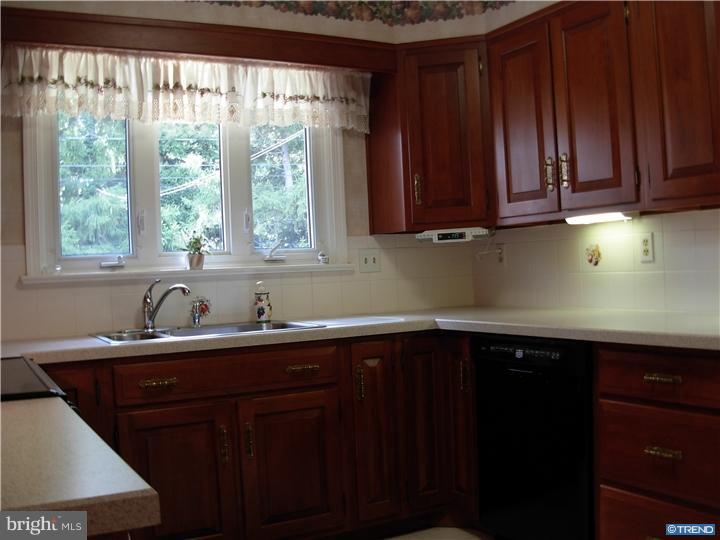 1302 Chadwick Road Wilmington, DE 19803 - Photo 8 of 10 Gallery Image 8