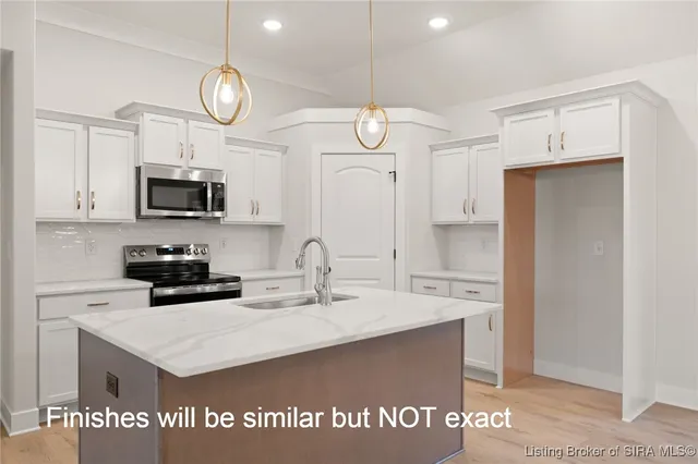 $394,900 | 13955 Deer Run Trace, Unit LOT 404, Floyds Knobs, IN 47143