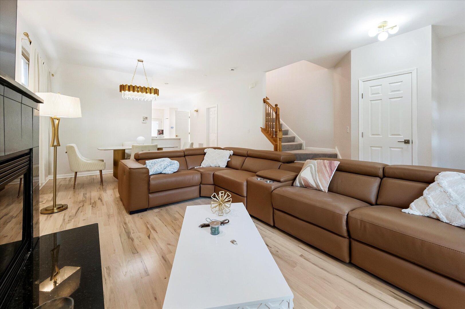 1319 West 32nd Place Chicago, IL 60608 - Photo 6 of 46 a living room with furniture