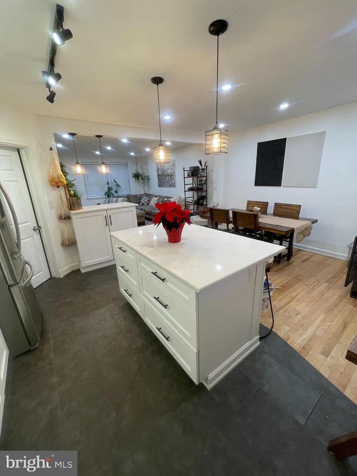 1713 Pin Oak Road Parkville, MD 21234 - Photo 12 of 67