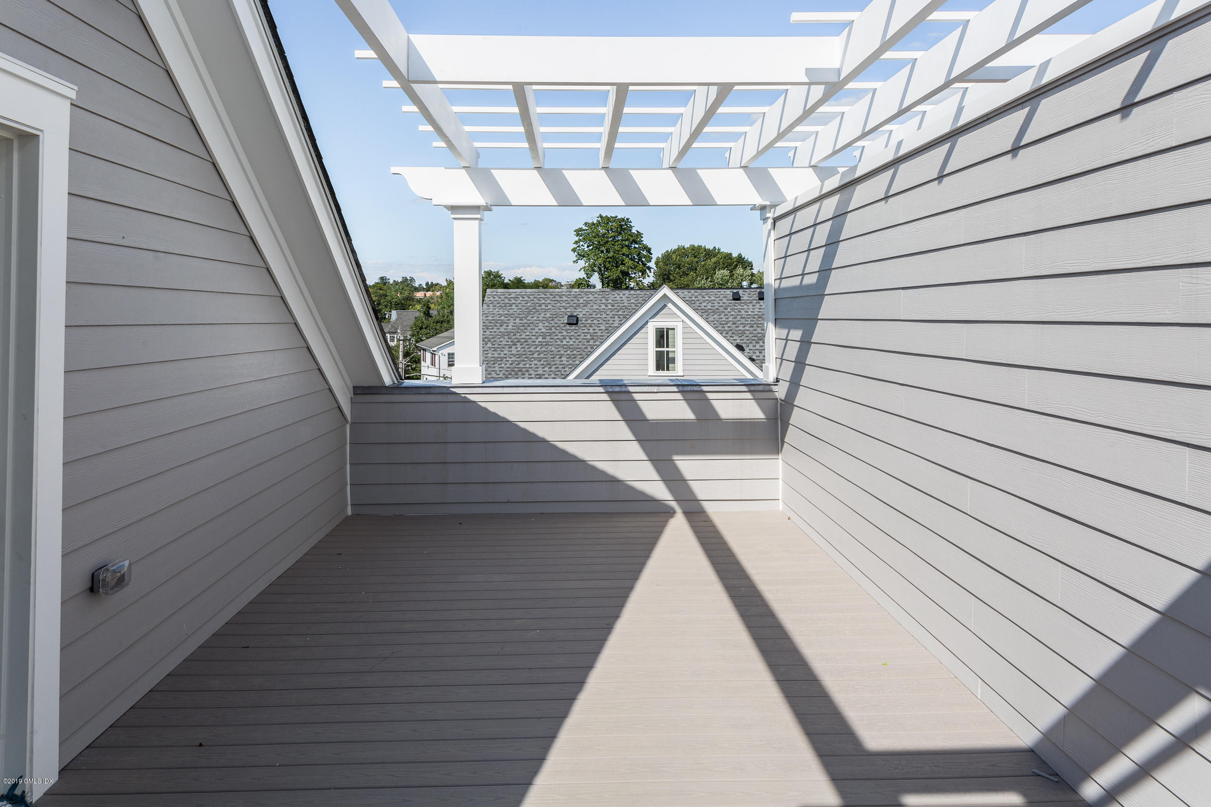 38 St Roch Avenue, Unit G Greenwich, CT 06830 - Photo 30 of 35 Private roof top deck