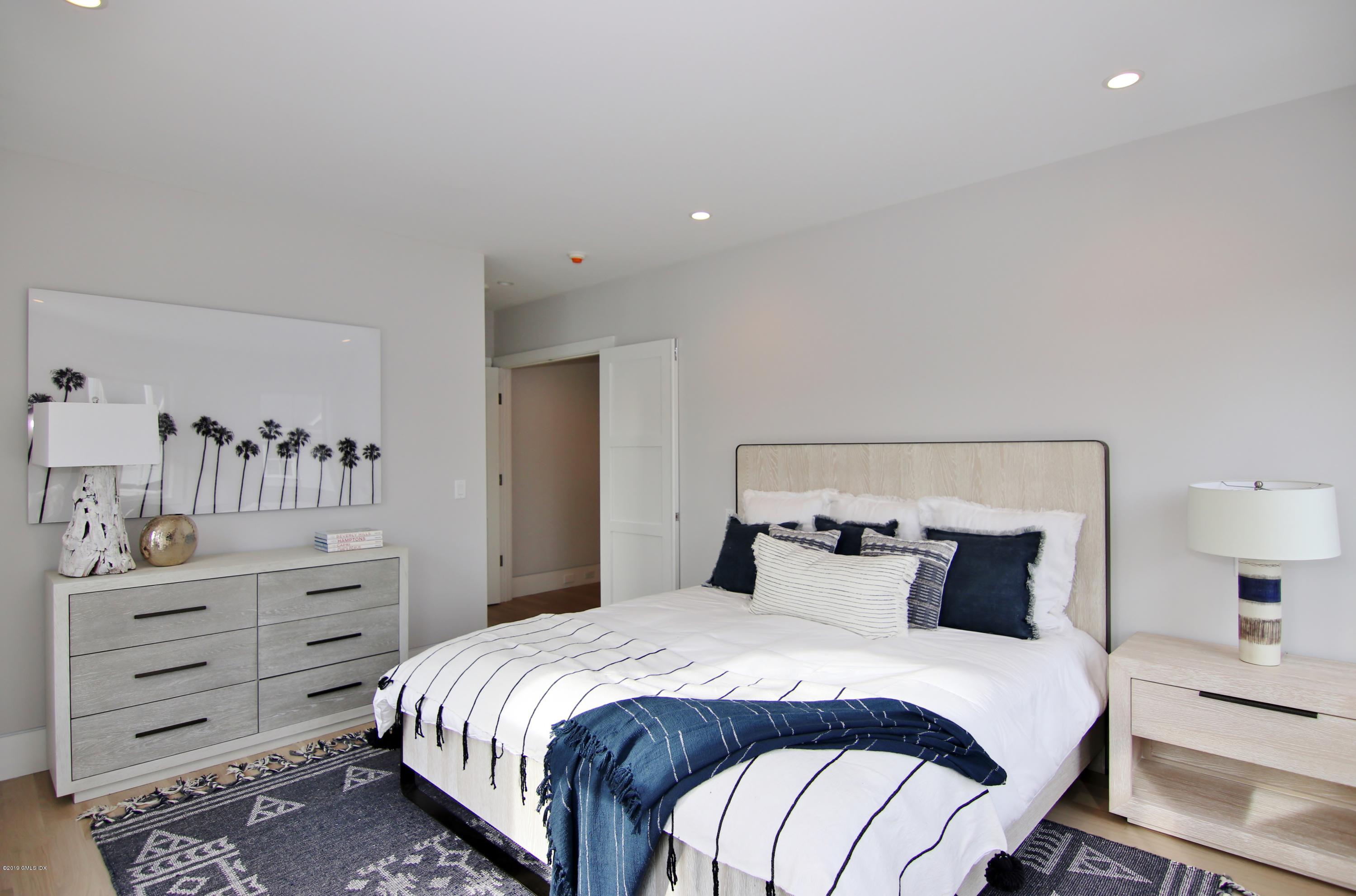 38 St Roch Avenue, Unit G Greenwich, CT 06830 - Photo 10 of 35 Primary Bedroom