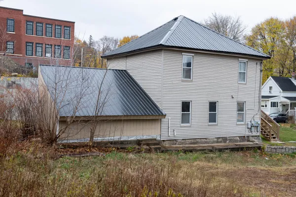 $155,000 | 129 Washington Street, Rumford, ME 04276
