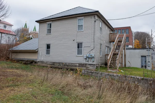 $155,000 | 129 Washington Street, Rumford, ME 04276