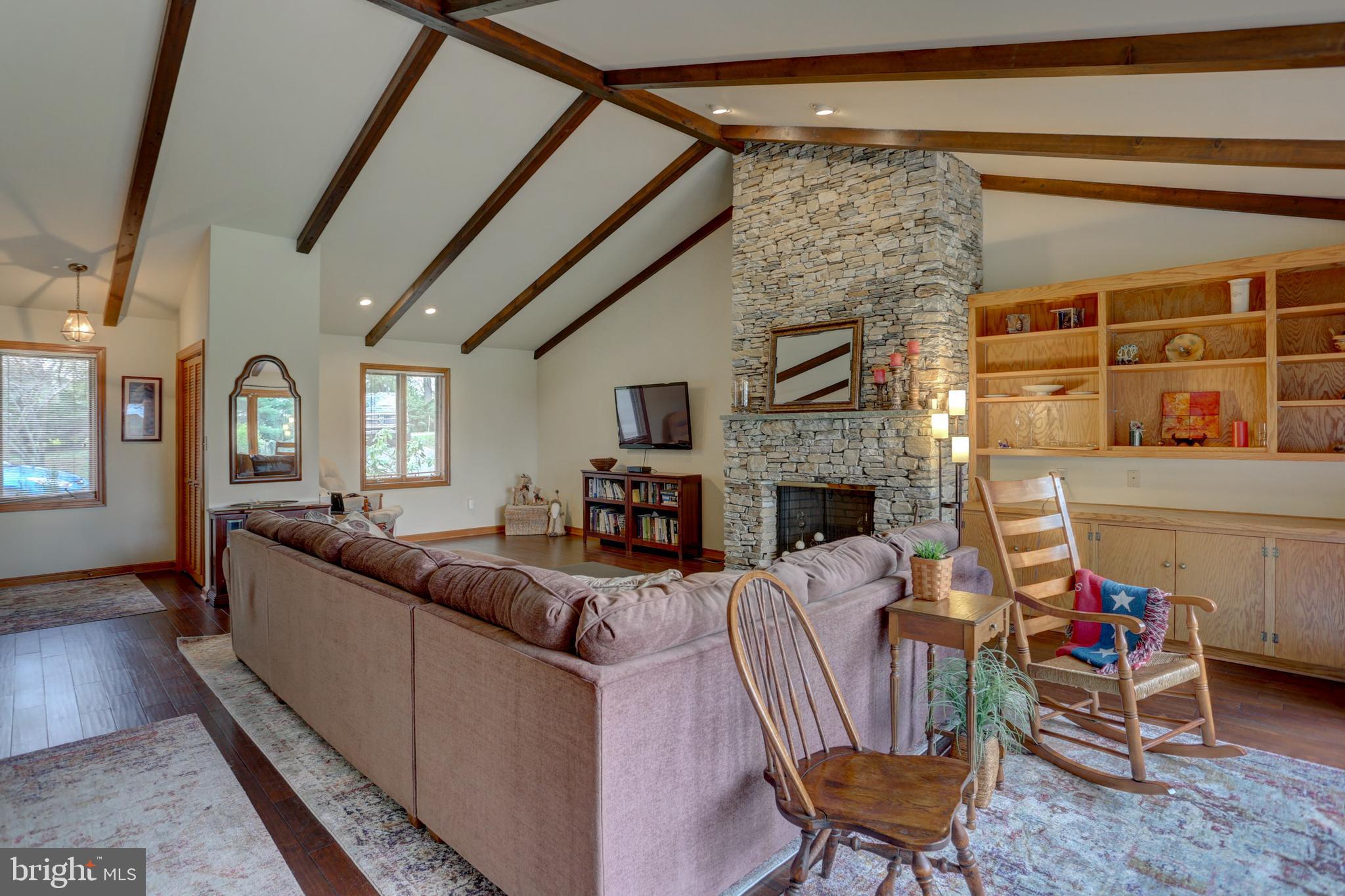 389 Arbor Road Lancaster, PA 17601 - Photo 4 of 32 Gallery Image 4