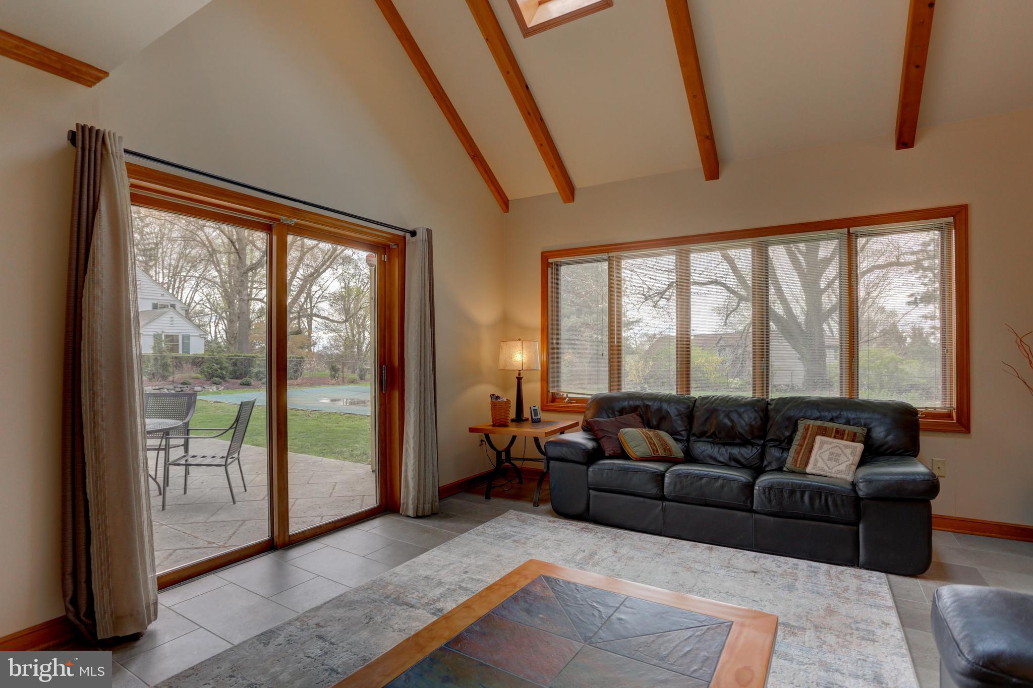 389 Arbor Road Lancaster, PA 17601 - Photo 8 of 32 Gallery Image 8